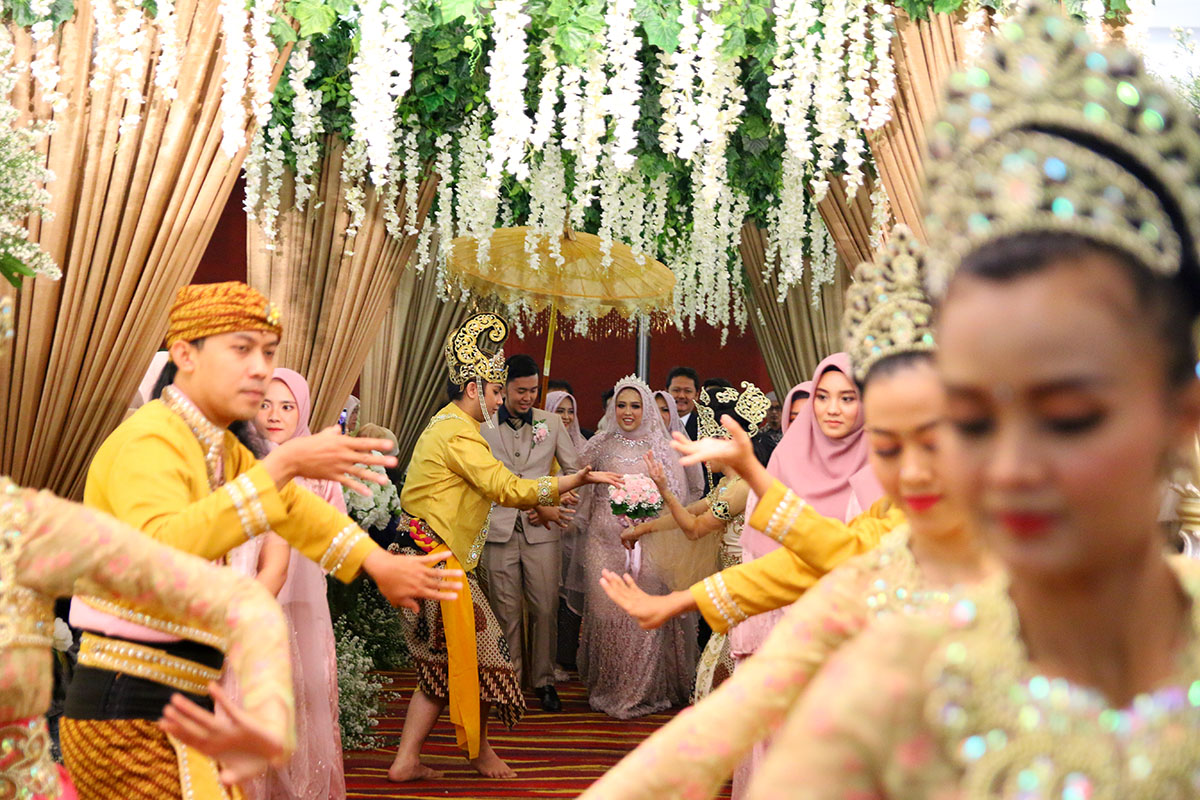 Wedding Bella & Iqwal di Gd. Mepro